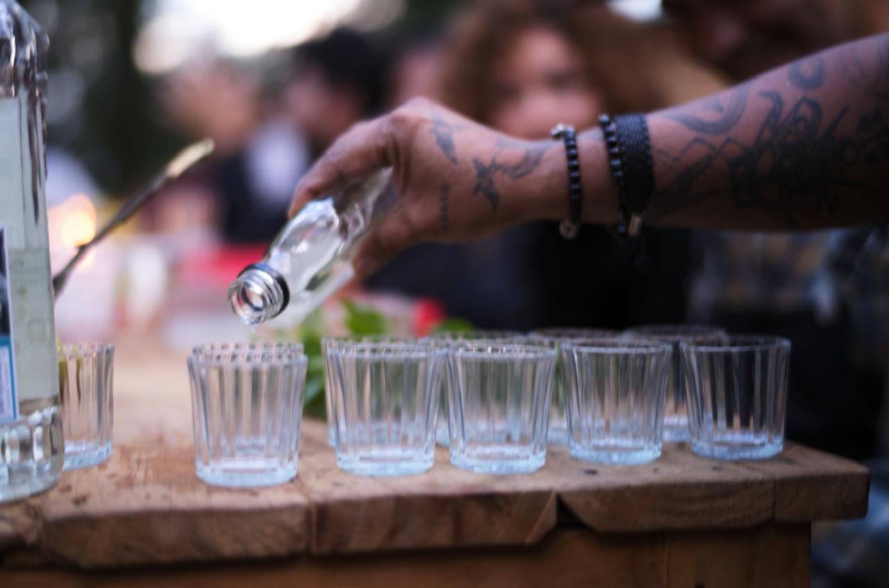 EL FUEGO DULCE DEL MAGUEY: Degustación de mezcales & repostería alquímica por Oaxacking y Rodrigo Amaury