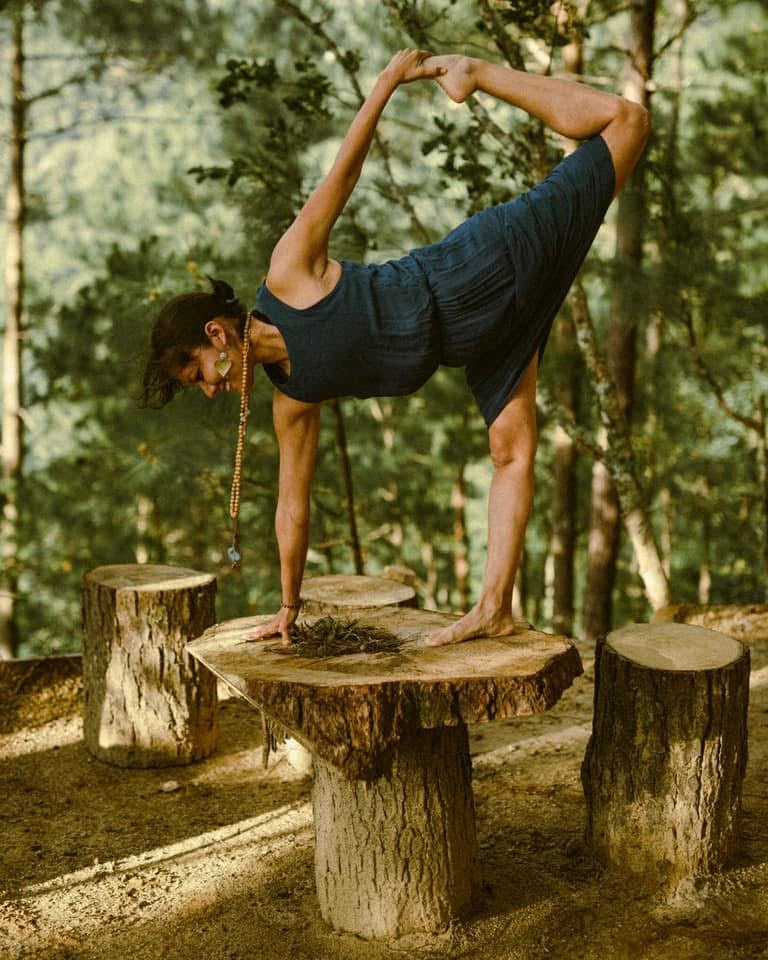 TALLER: Prácticas de Yoga en el bosque por Monse Gracida